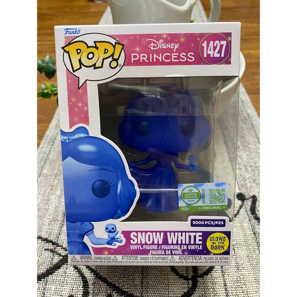 Funko Pop Disney:  Princess - Snow White - Picture 1 of 6